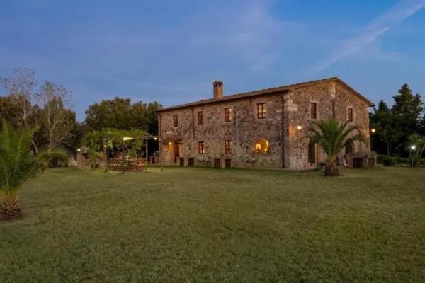 Villa La Lespa Wpool Biliardo And Lake View Casa Sant'Andrea エクステリア 写真